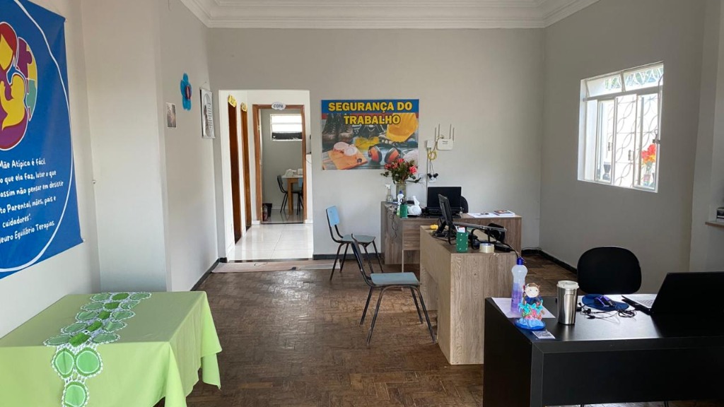 Recepção e sala de espera da Clínica Neuro Equilíbrio